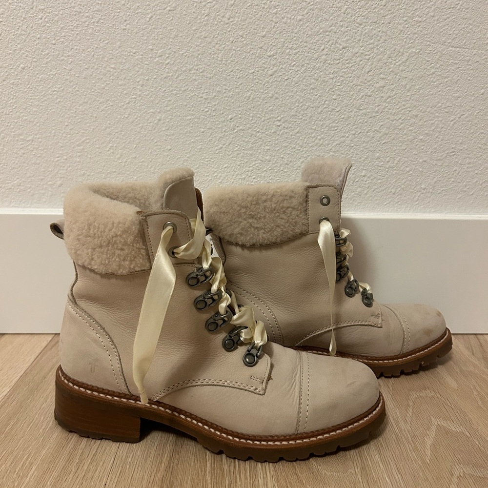 Frye Women's Cream Lace-Up Ankle Boots